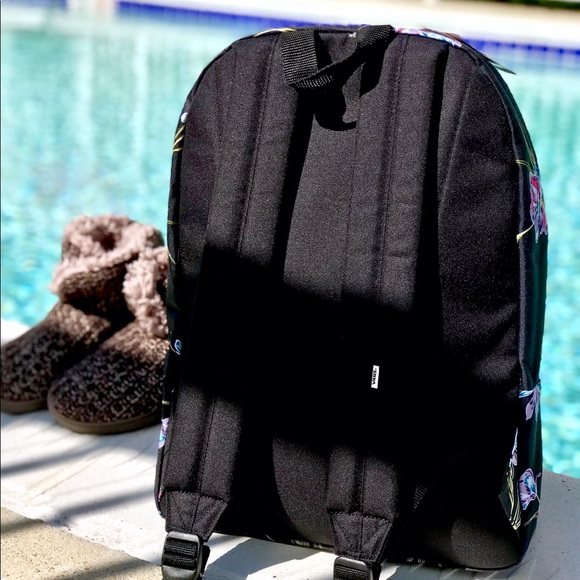 1 Left 5⭐️Rated NWT Vans Black Floral Backpack - Picture 5 of 8